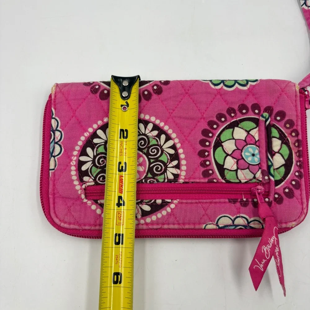 Vera Bradley Wristlet Wallet Womens OS Pink Good Plum Crazy Quilted Floral Zip